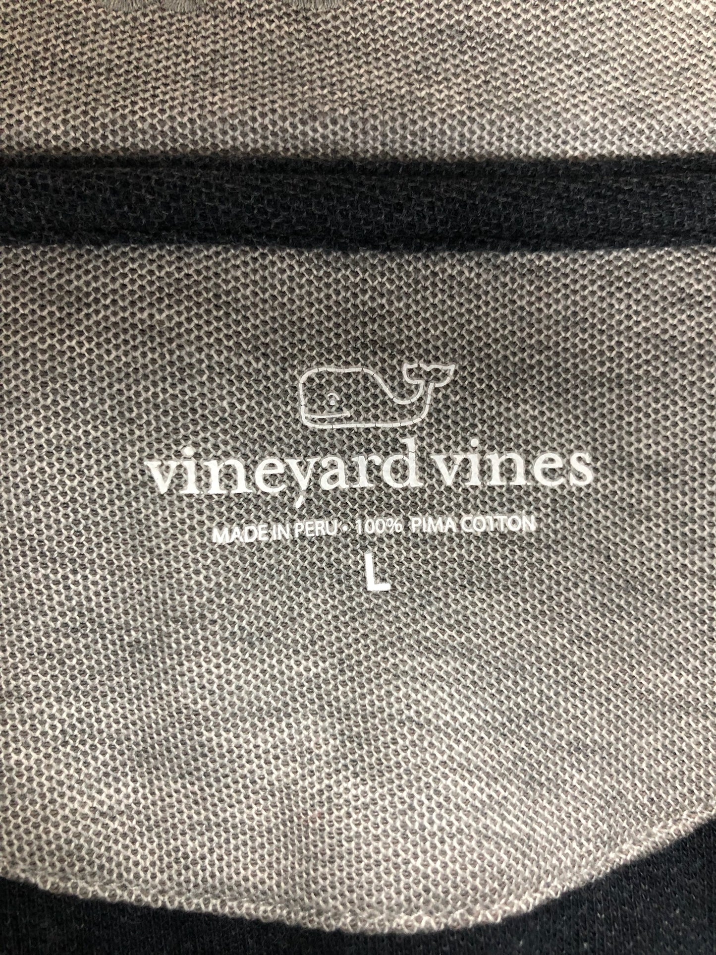 Sueter Jersey Vineyard Vines 🐳 color gris oscuro con logo tradicional Tela algodón Pima Talla L