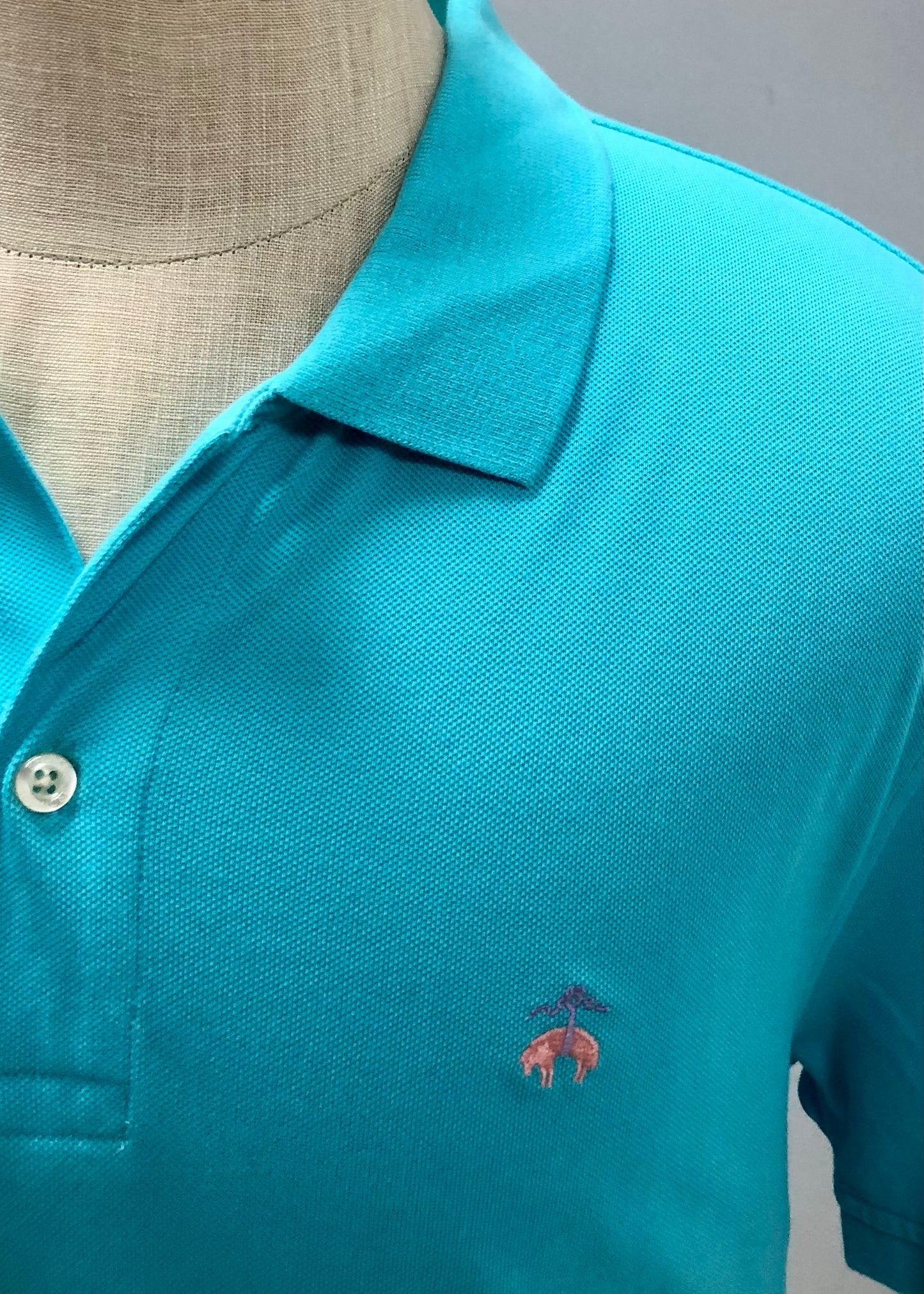 Camiseta Polo Brooks Brothers 🐑 color turquesa intenso Talla XL Entalle Regular