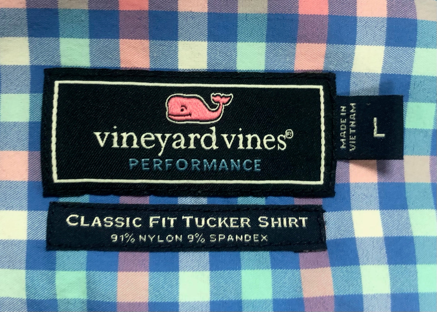 Camisa Vineyard Vines 🐳 Performance de cuadros en color rosado, celeste y blanco Talla L Entalle Clásico