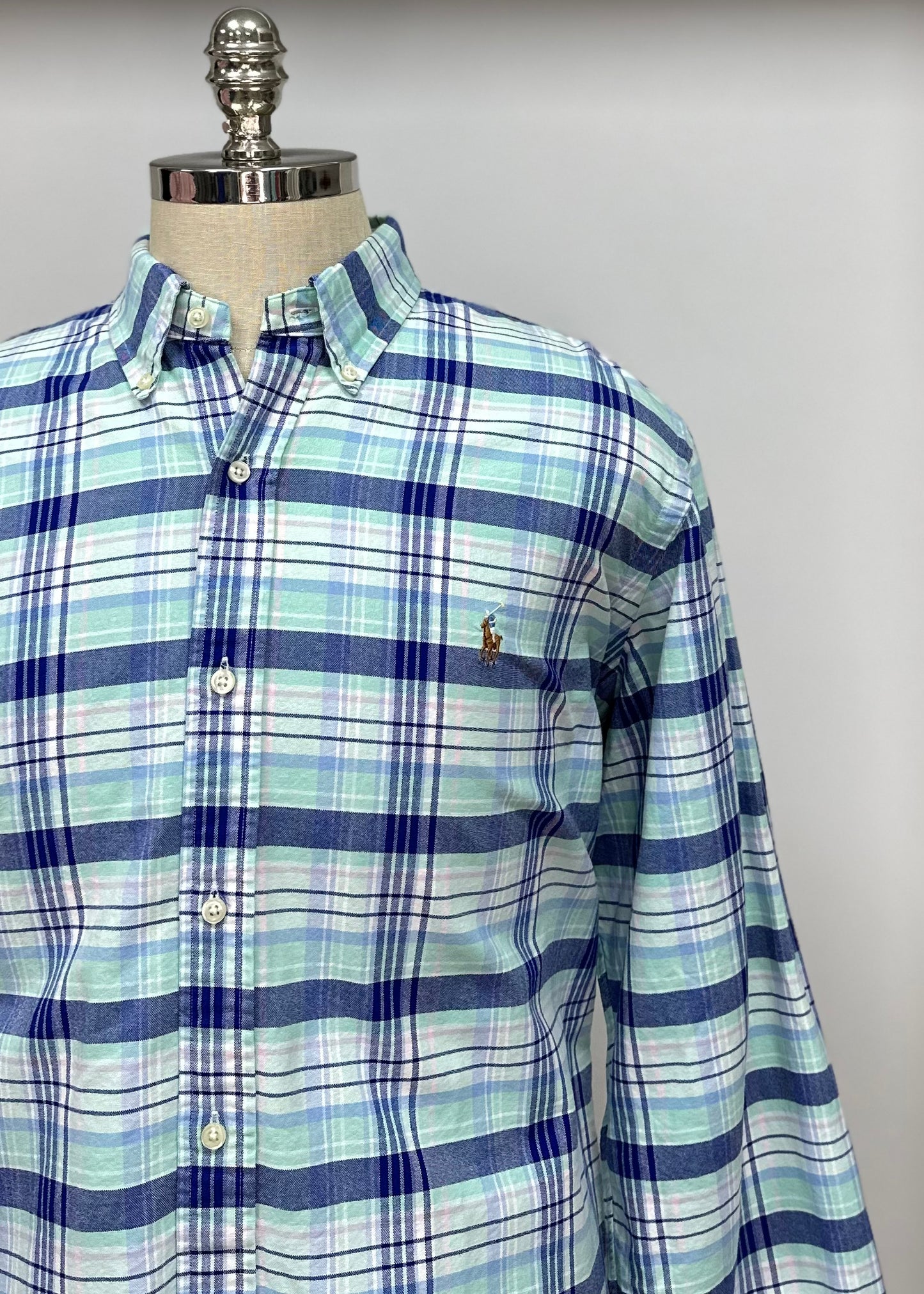 Camisa de botones Polo Ralph Lauren 🏇🏼 de cuadros tartán en color verde esmeralda, azul navy y morado Talla XL Entalle Clásico