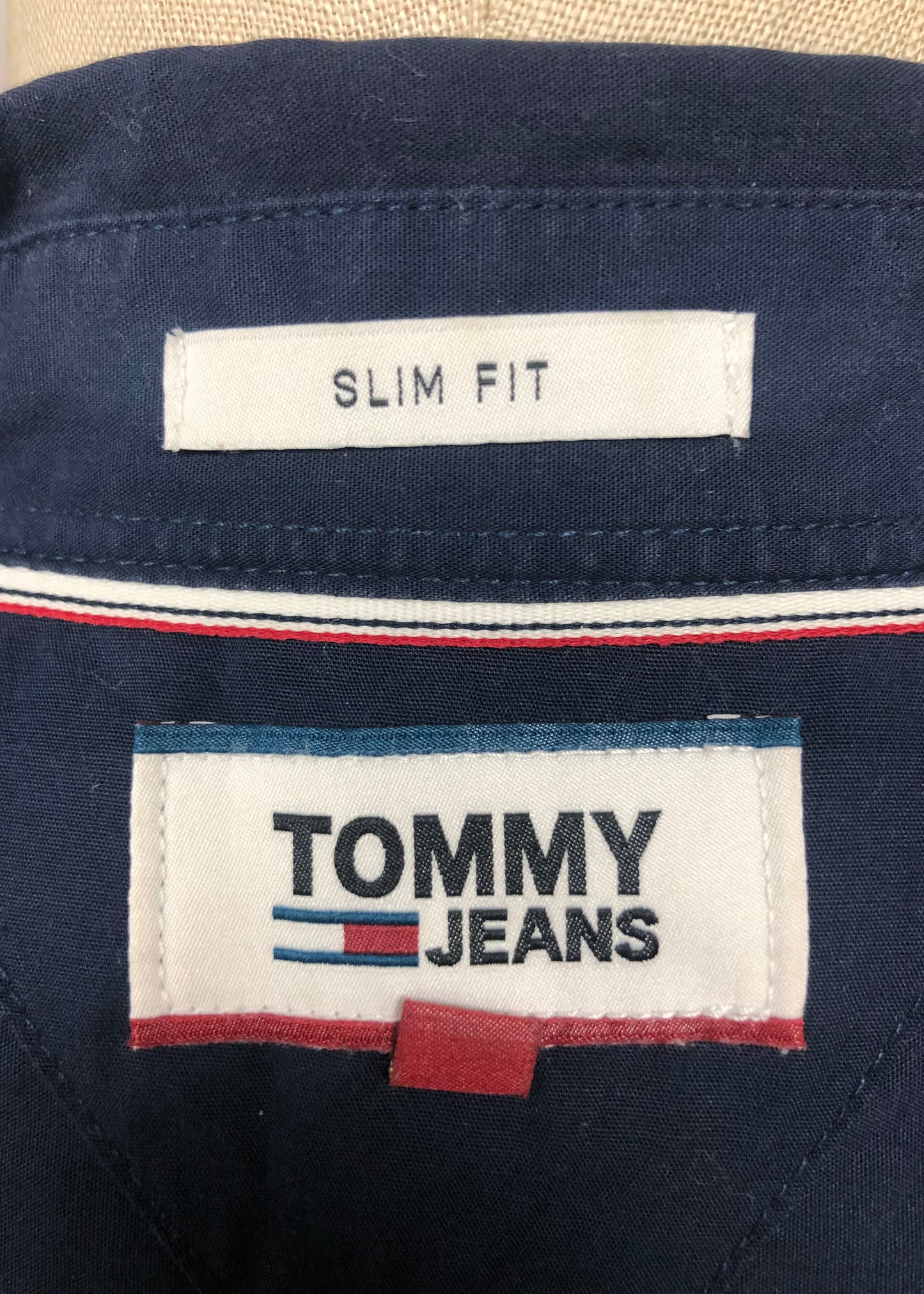 Camisa de botones Tommy Hilfiger 🇺🇸 color azul navy Talla M Entalle Slim Fit