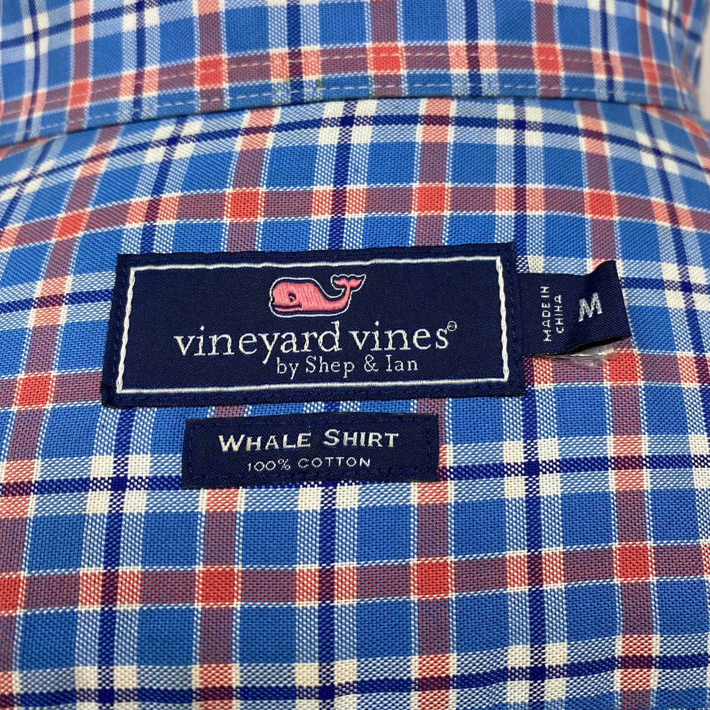 Camisa de botones Vineyard Vines 🐳 color azul de cuadros en color rojo y blanco Talla M Entalle Regular