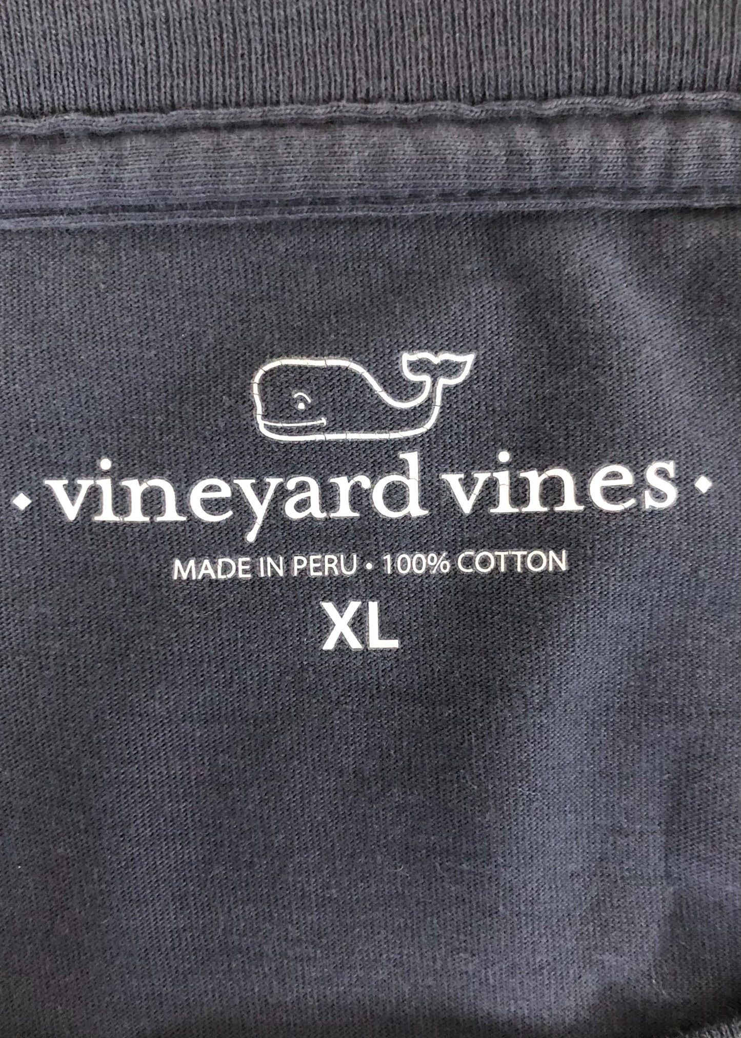 Camiseta de bolsillo Vineyard Vines 🐳 color azul grisáceo con Diseño de banderas Talla XL