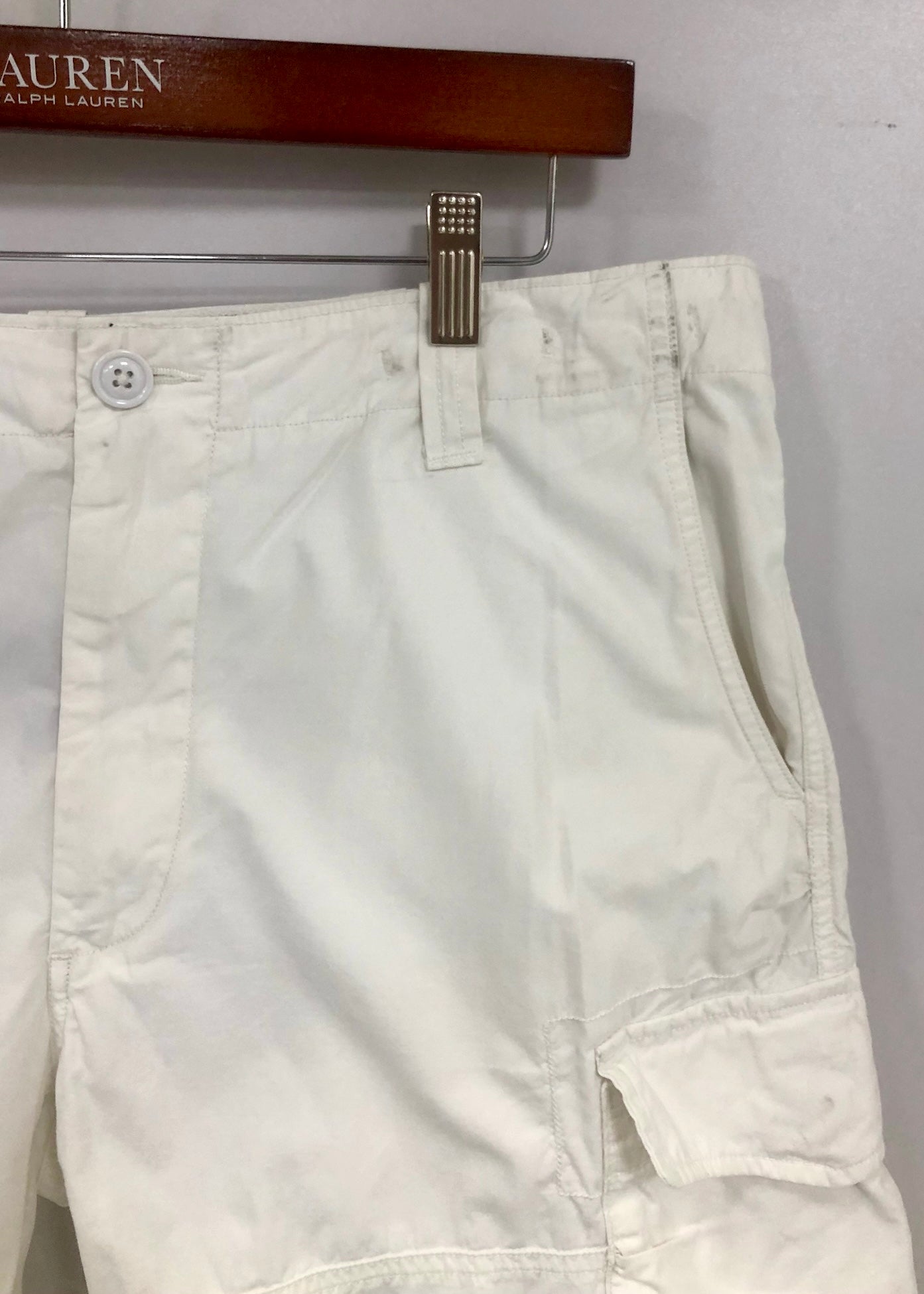 Short Cargo Polo Ralph Lauren 🏇🏼 color blanco talla 36 (ver descripción)