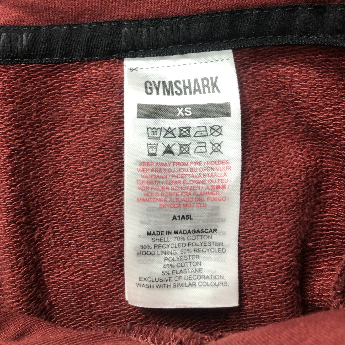 Sudadera Hoodie con capucha Gymshark 🏋🏽 color rojo oscuro Talla XS