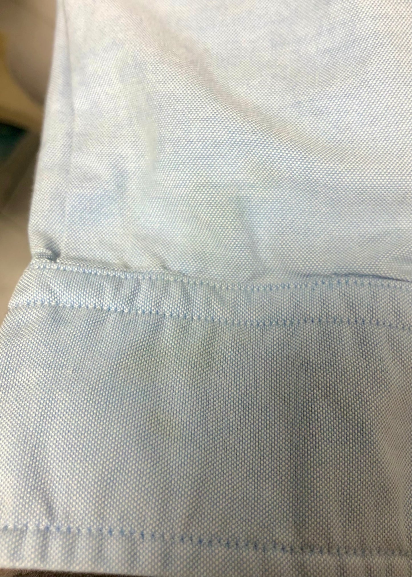 Camisa de botones Banana Republic Oxford en color celeste Talla M Entalle Regular (ver descripción)