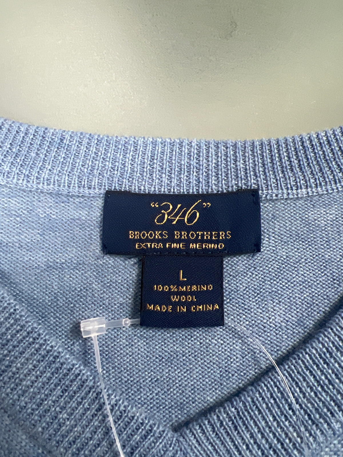 Sueter Jersey cuello V Brooks Brothers 🐑 color celeste Talla L (ver descripción)