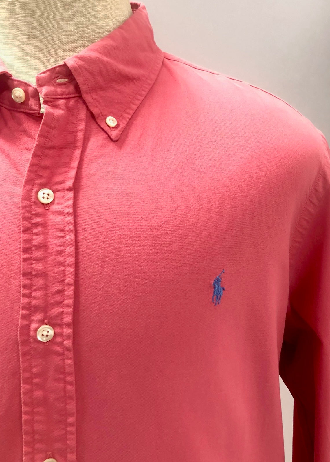Camisa de botones Polo Ralph Lauren 🏇🏼 Oxford en color rosado magenta Talla L y XL Entalle Regular