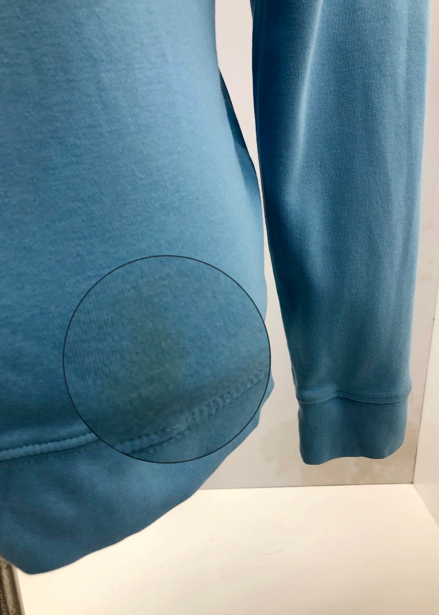 Sueter Jersey Vineyard Vines 🐳 color celeste con logo azul navy Tela algodón Pima Talla S (ver descripción)
