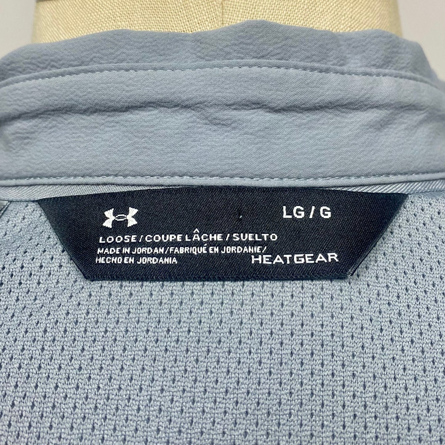 Camisa Under Armour 🏋🏽 color gris oscuro Manga larga Talla L Entalle Regular