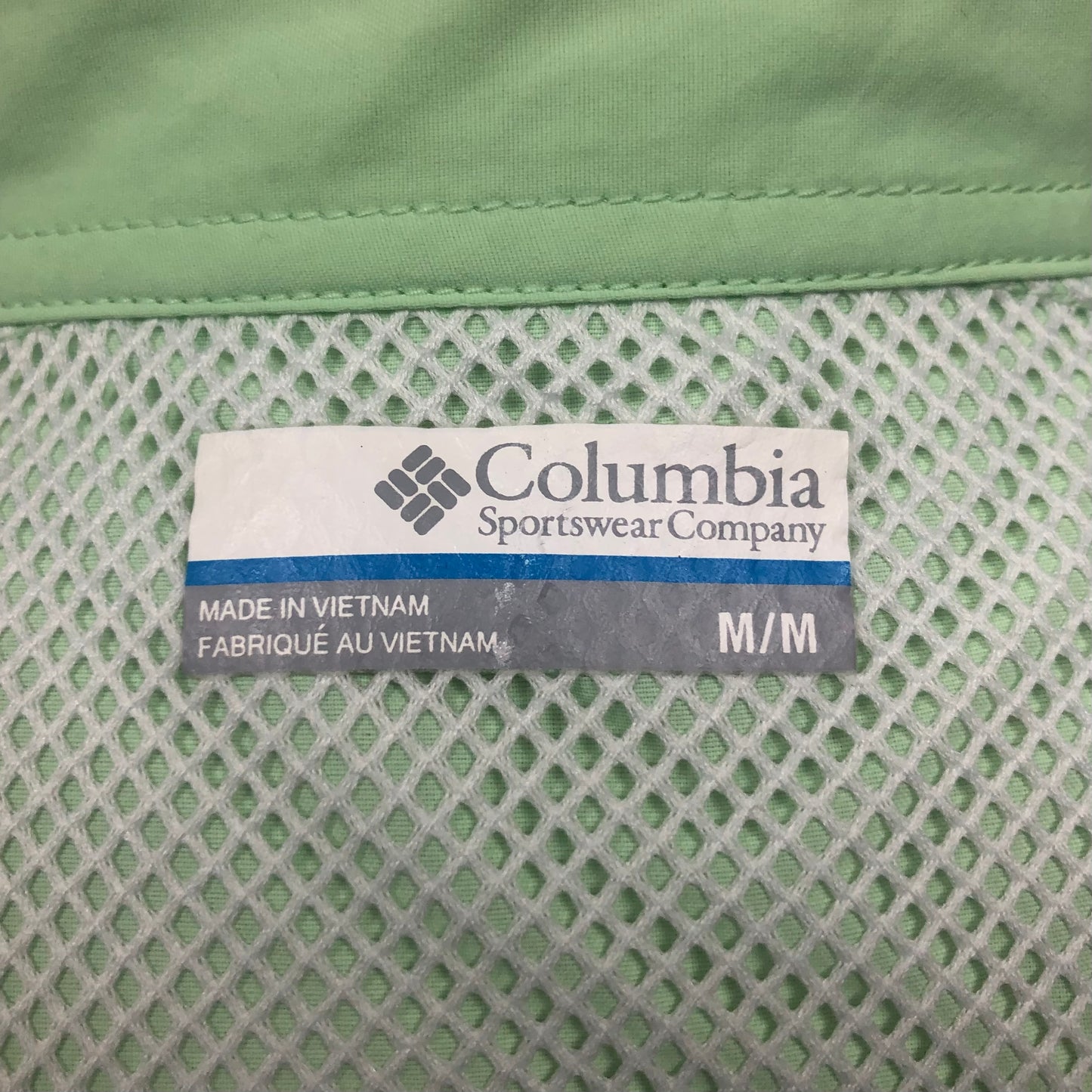 Camisa Columbia 🔹con bolsillo color verde claro con Omni Shade Talla M