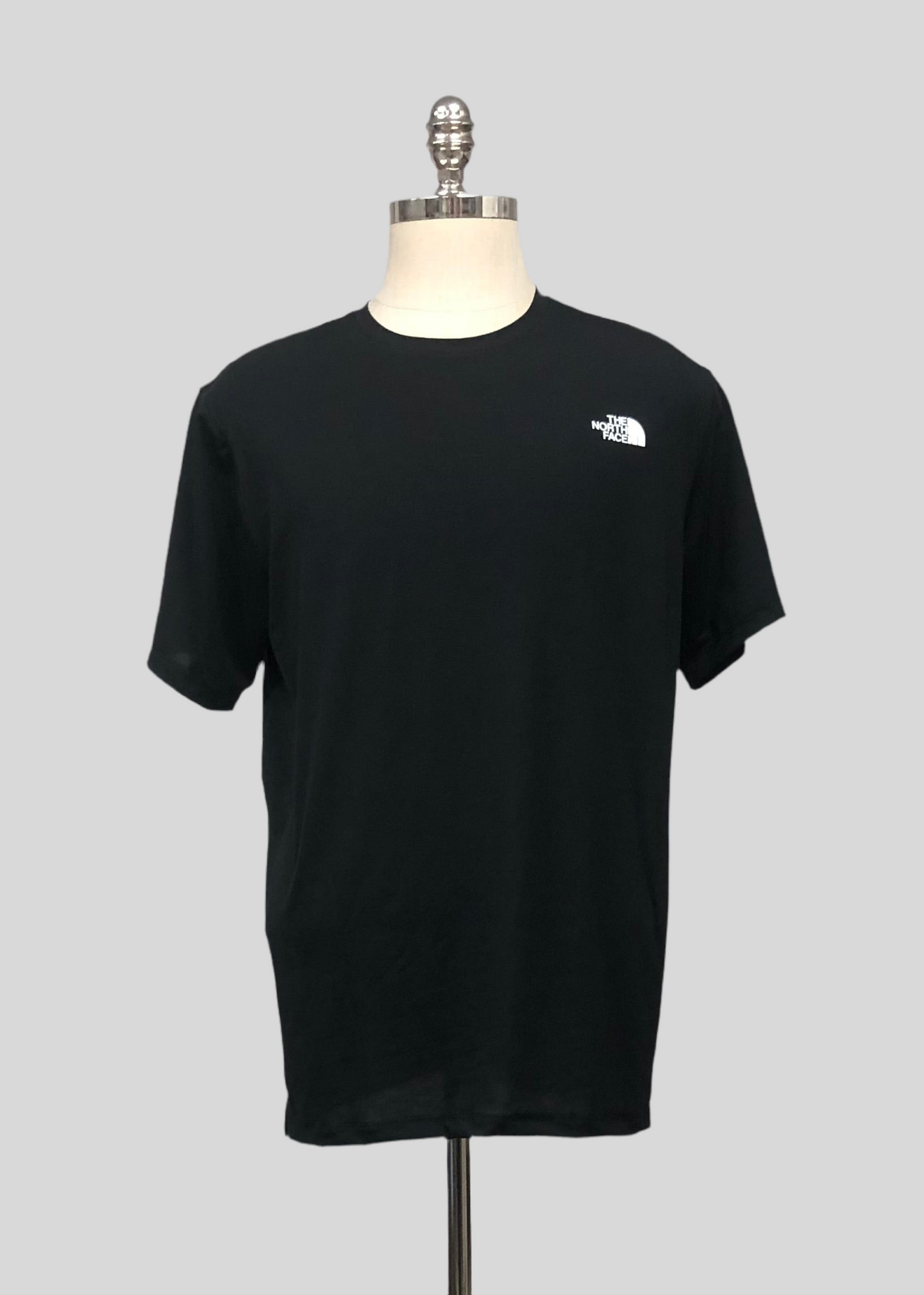 Camiseta cuello redondo North Face 🔷 color negro manga corta Talla L