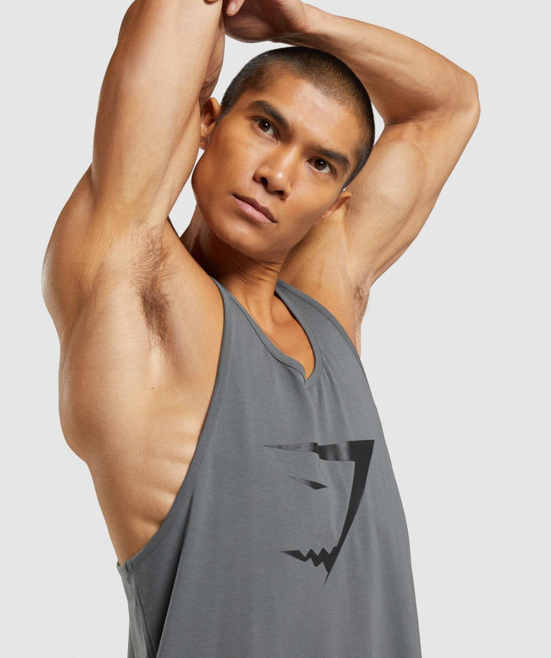 Camiseta de entrenamiento sin mangas Gymshark 🏋🏽 color gris oscuro y logo en negro Talla S