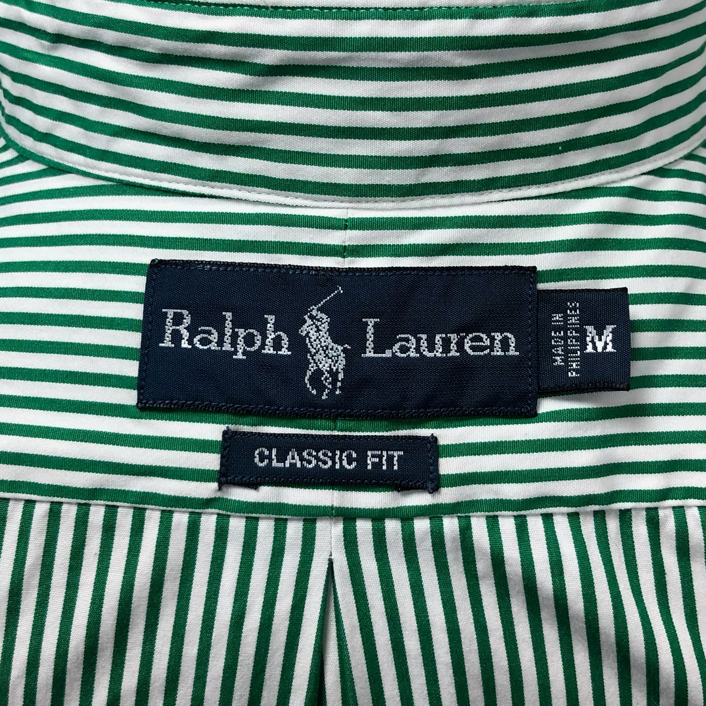Camisa Polo Ralph Lauren 🏇🏼 con patron de rayas en color verde oscuro y blanco Talla M Entalle Clásico