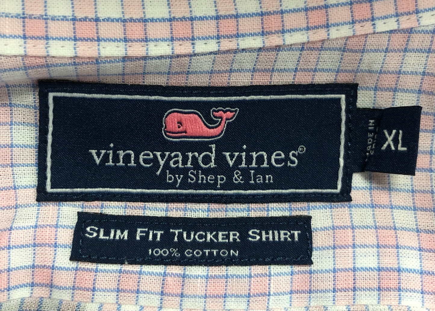 Camisa Vineyard Vines 🐳 color blanco de cuadros en color rosado y azul navy Talla XL Entalle Slim Fit