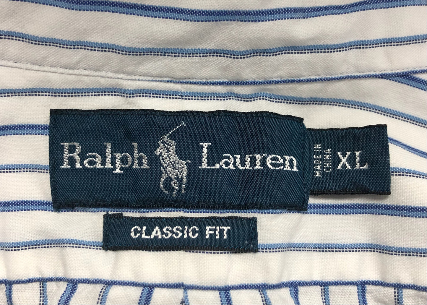 Camisa de botones Polo Ralph Lauren 🏇🏼 color blanco de rayas en color azul navy Talla XL Entalle Clásico