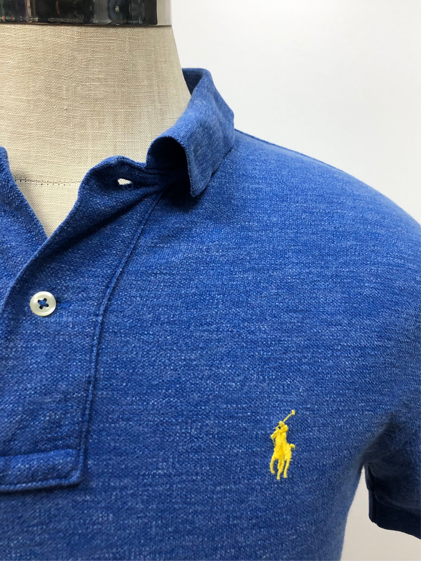 Camiseta Polo Ralph Lauren 🏇🏼 color azul con degradado en blanco Talla S Entalle Clásico (ver descripción)