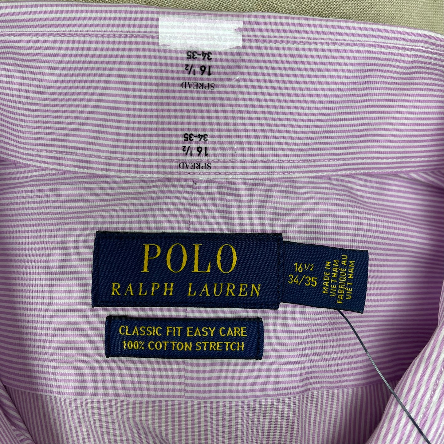 Camisa Polo Ralph Lauren 🏇🏼 color blanco con patron de rayas finas en color rosado Talla L Entalle Clásico
