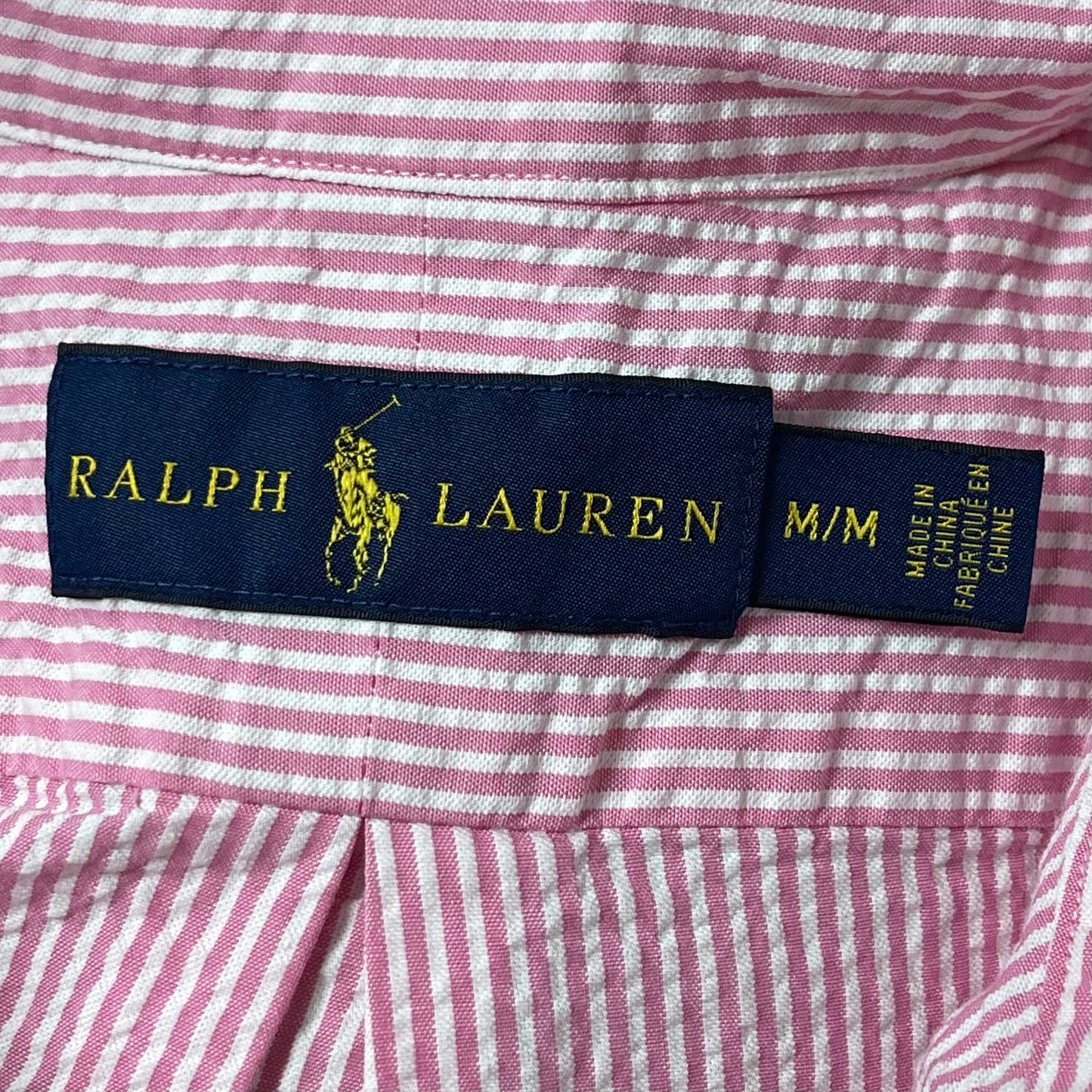 Camisa Polo Ralph Lauren 🏇🏼 Color blanco con patrón de rayas en rosado Seersucker Talla M Entalle Regular