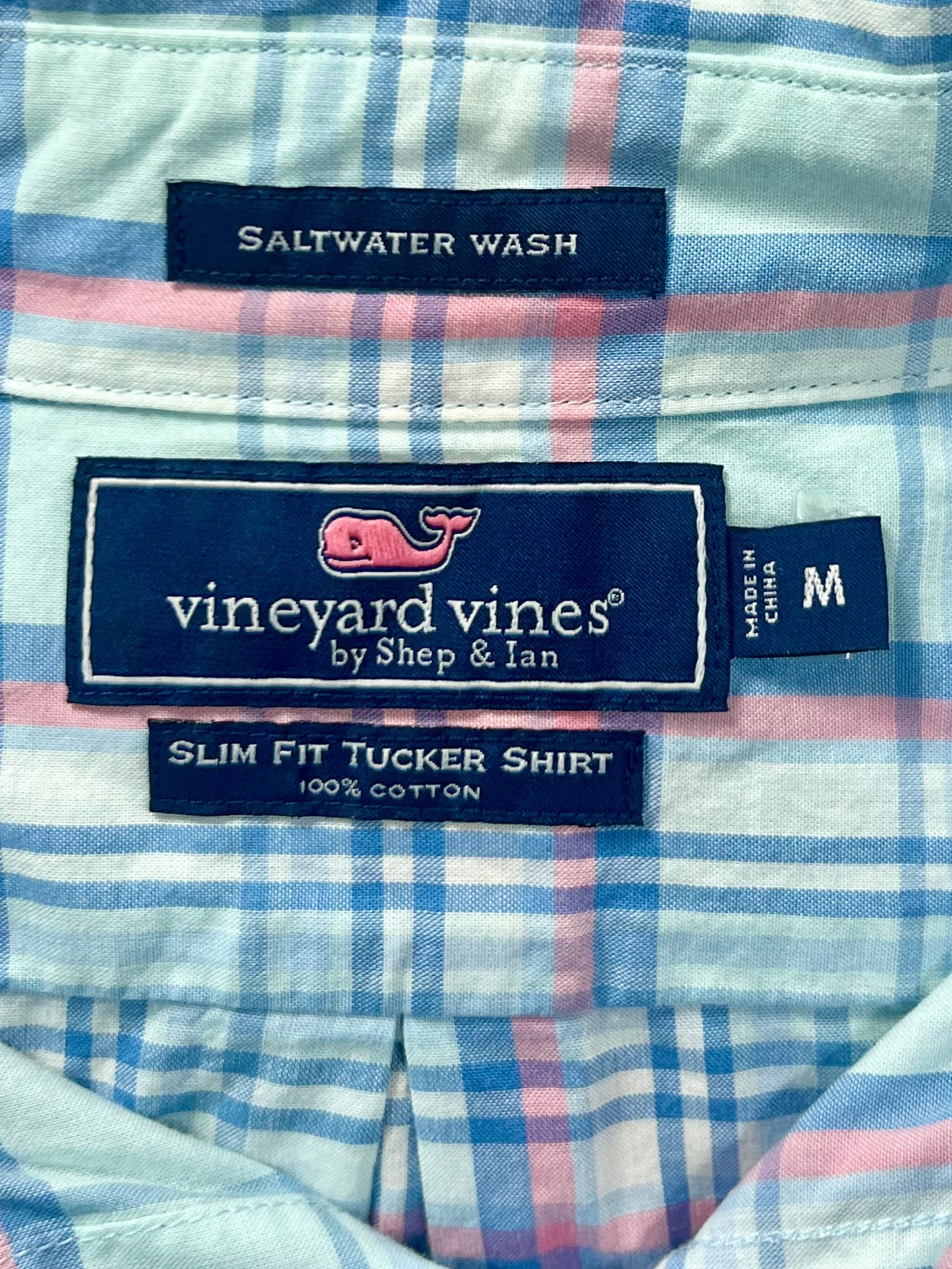 Camisa de botones Vineyard Vines 🐳 de cuadros en color rosado y celeste Talla M Entalle Slim Fit