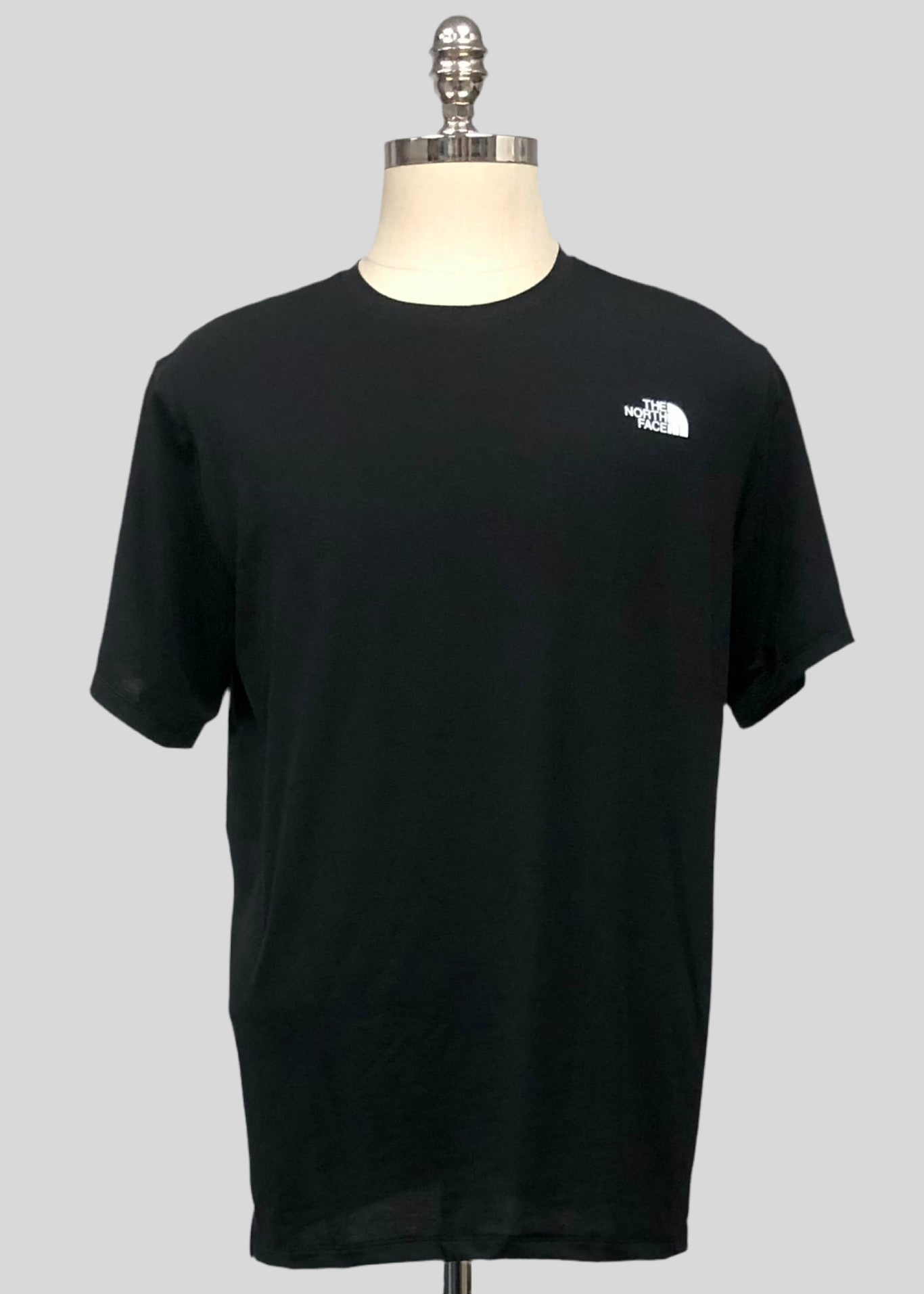 Camiseta cuello redondo North Face 🔷 color negro manga corta Talla L