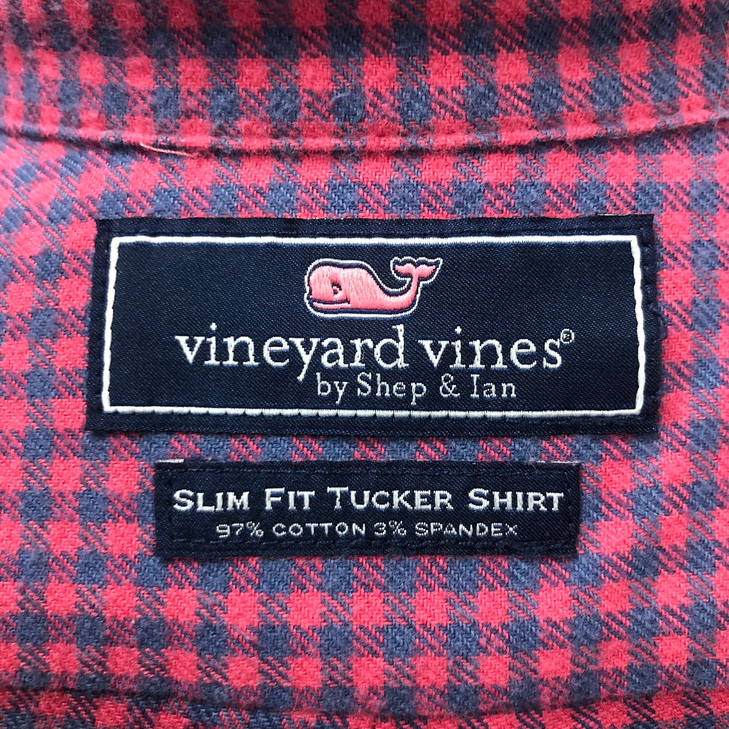 Camisa de botones Vineyard Vines 🐳 con patrón de cuadros en color rojo y azul Talla L Entalle Slim Fit