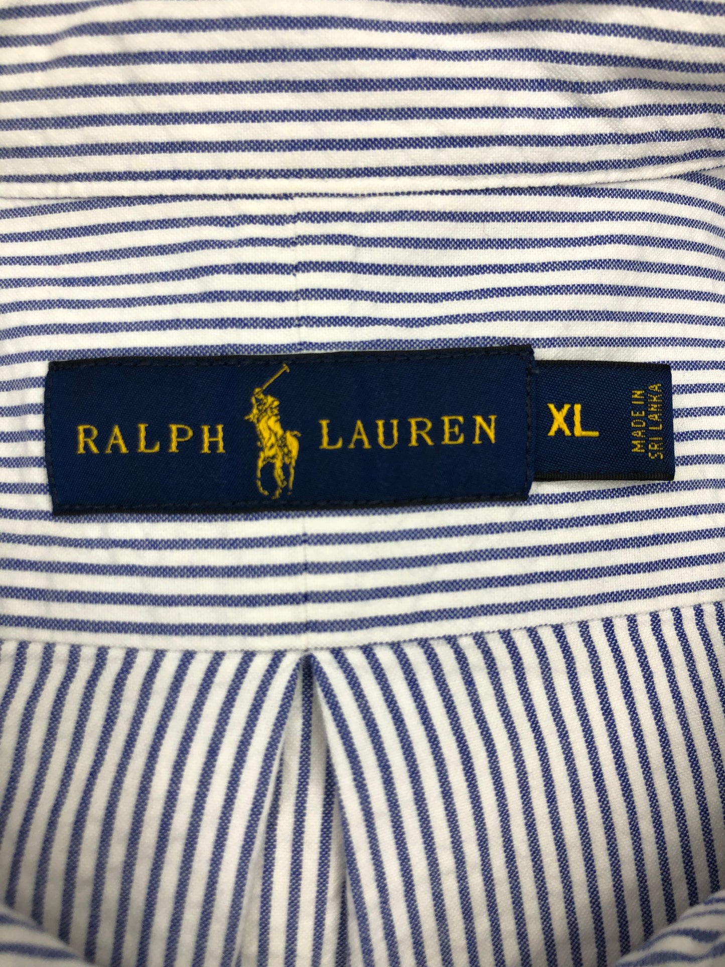 Camisa Polo Ralph Lauren 🏇🏼 Color blanco con patrón de rayas en azul Seersucker Talla XL Entalle Regular