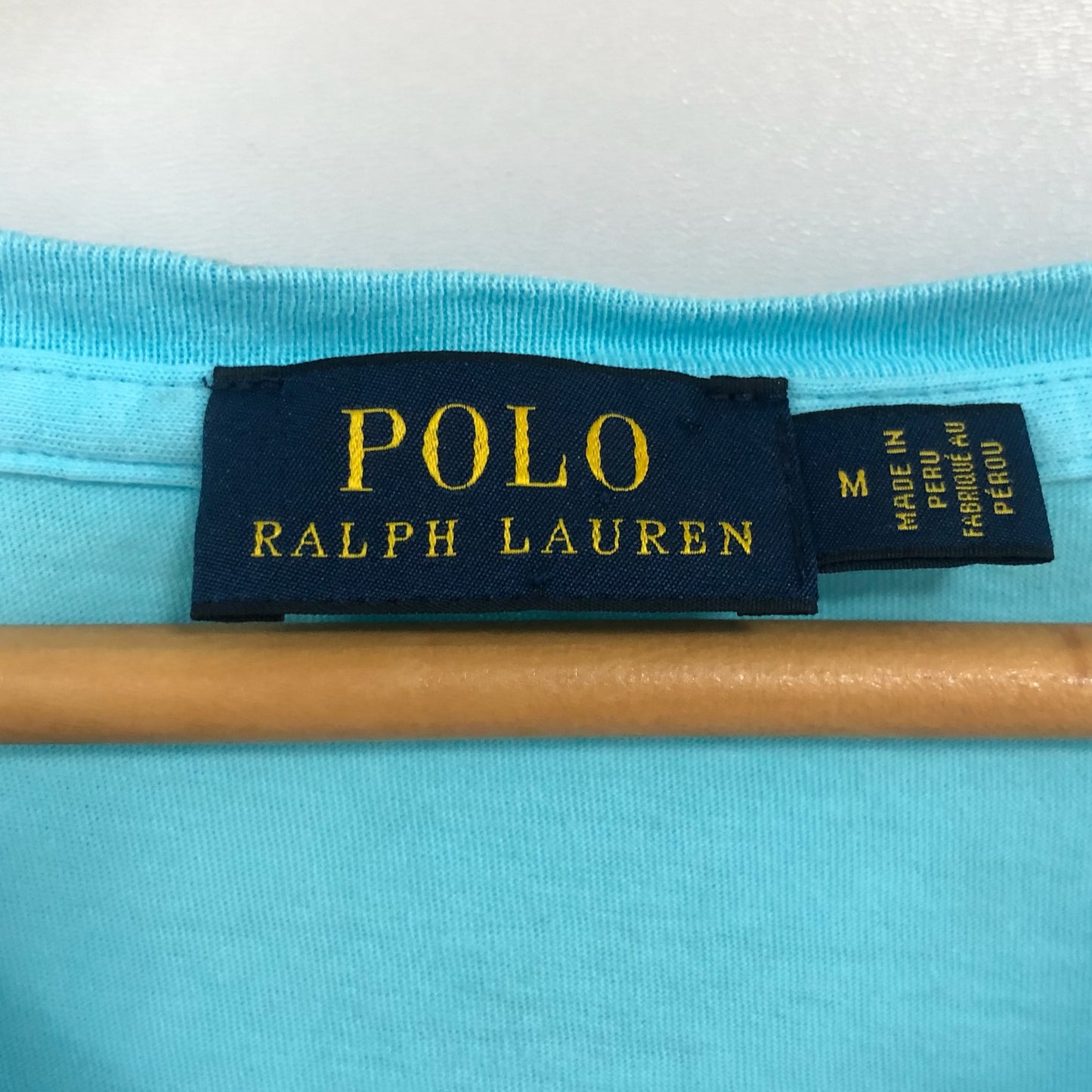 Camiseta de mujer cuello V Polo Ralph Lauren 🏇🏼 color turquesa con logo en azul navy Talla M Entalle Regular