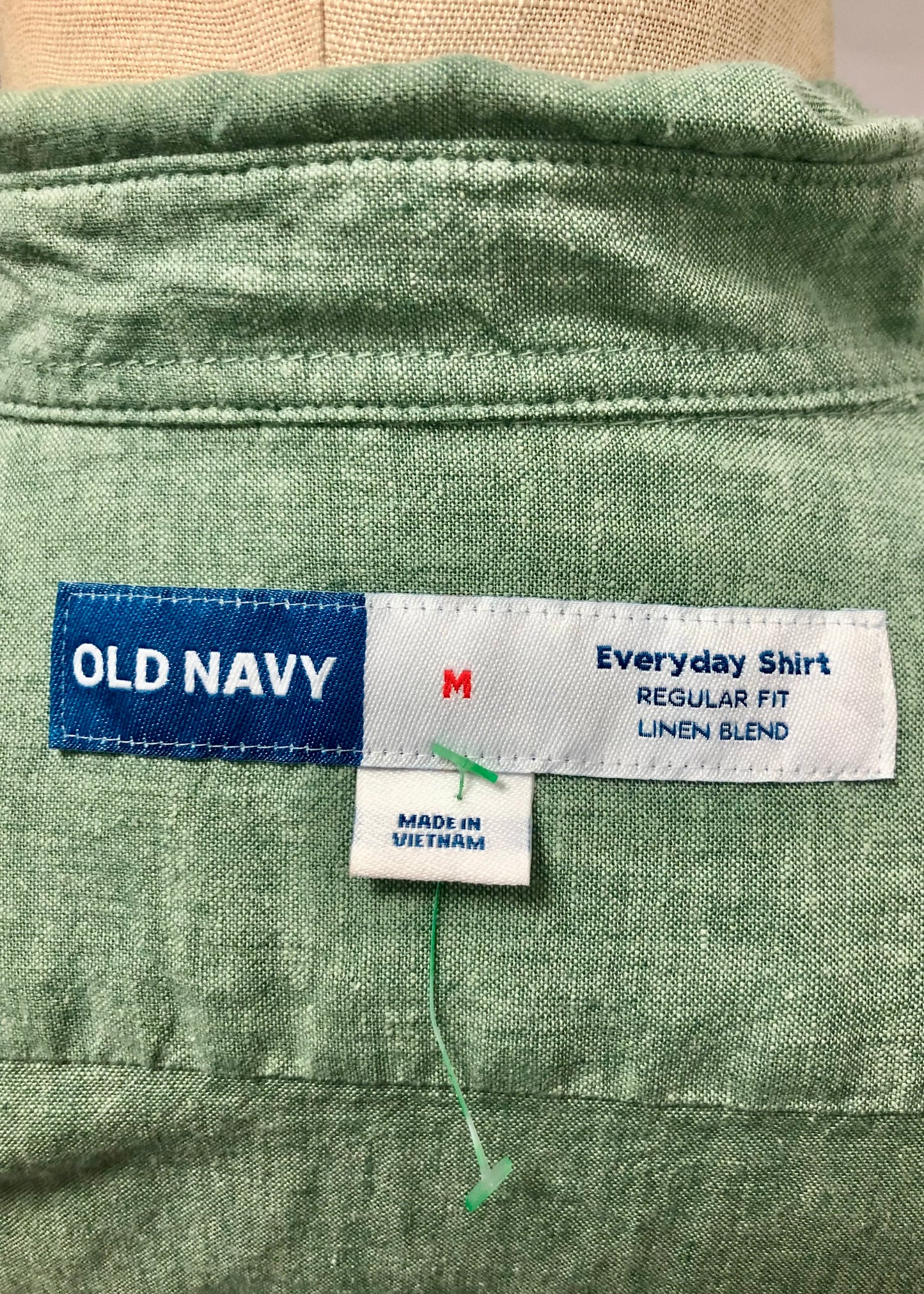Camisa de botones Old Navy De lino en color verde oliva Talla M Entalle Regular