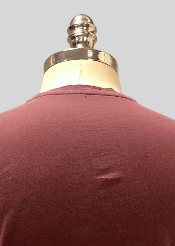 Camiseta cuello redondo AllSaints 🦌 color blanco y rayas en color rojo oscuro Talla S Entalle Regular (ver descripción)