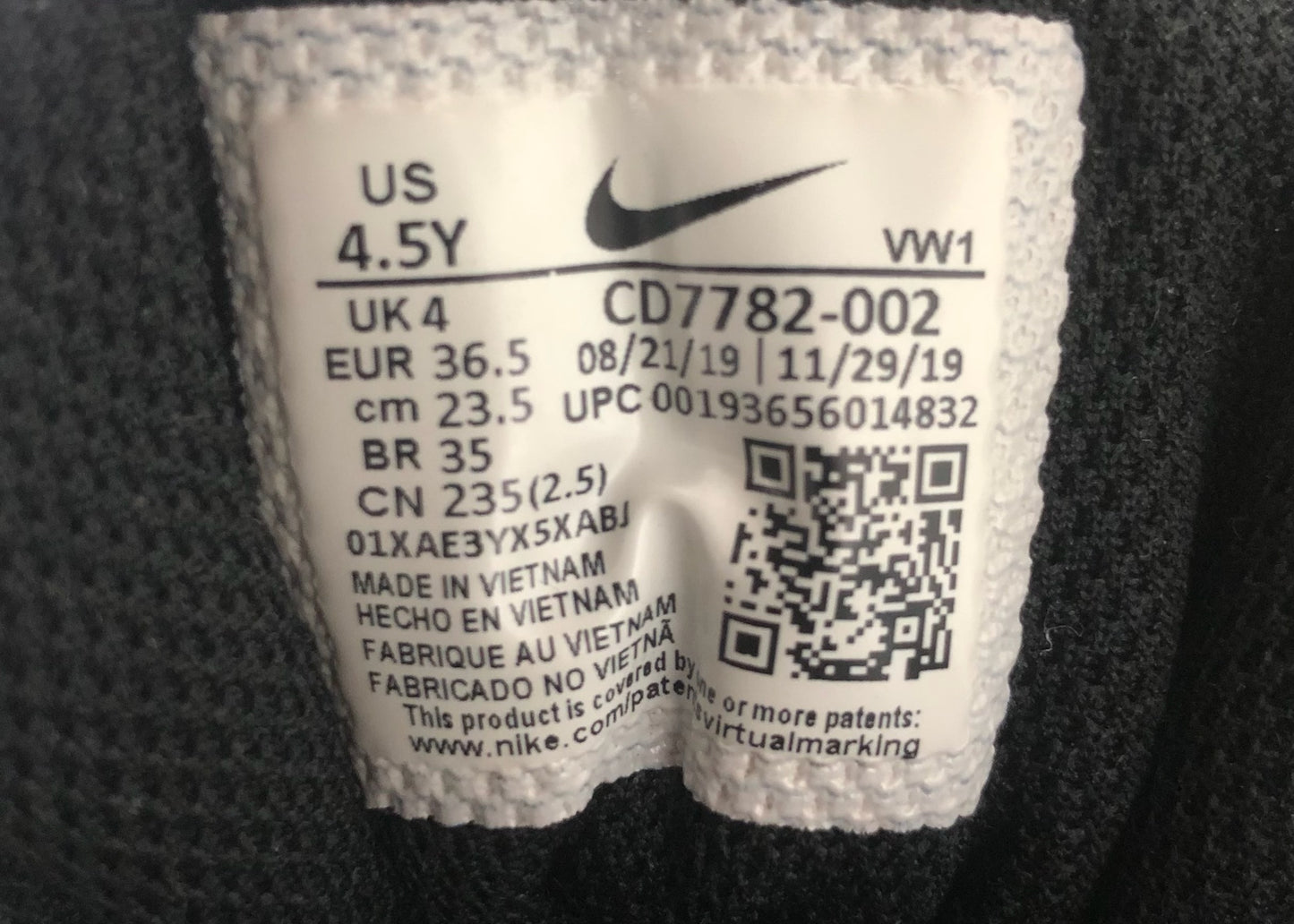 Zapatillas de niña Nike ✔️ Color negro, turquesa y rosado Talla 4.5