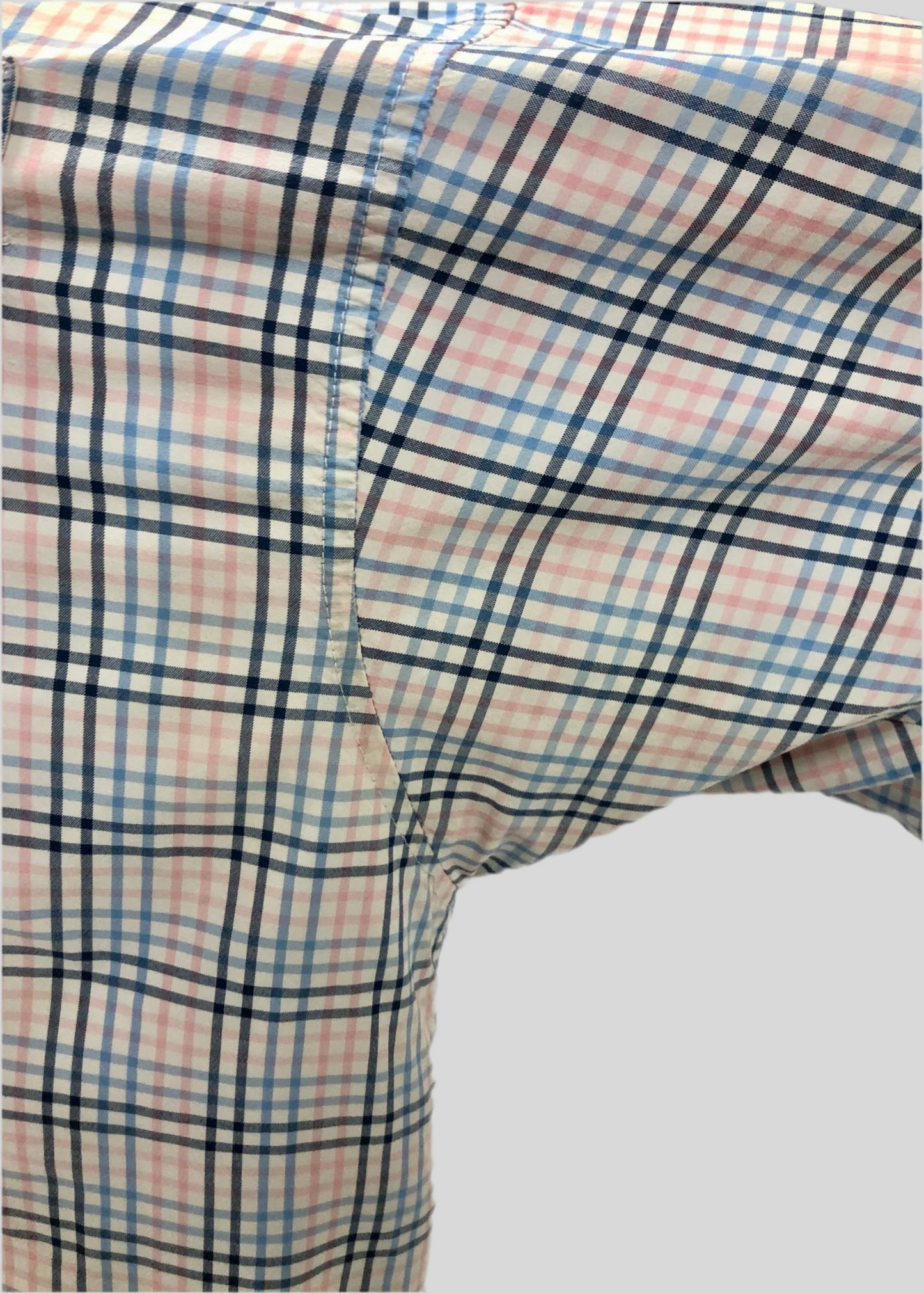 Camisa Columbia 🔹 Super Bahama Color blanco de cuadros en azul y rosado Talla XL (ver descripción)