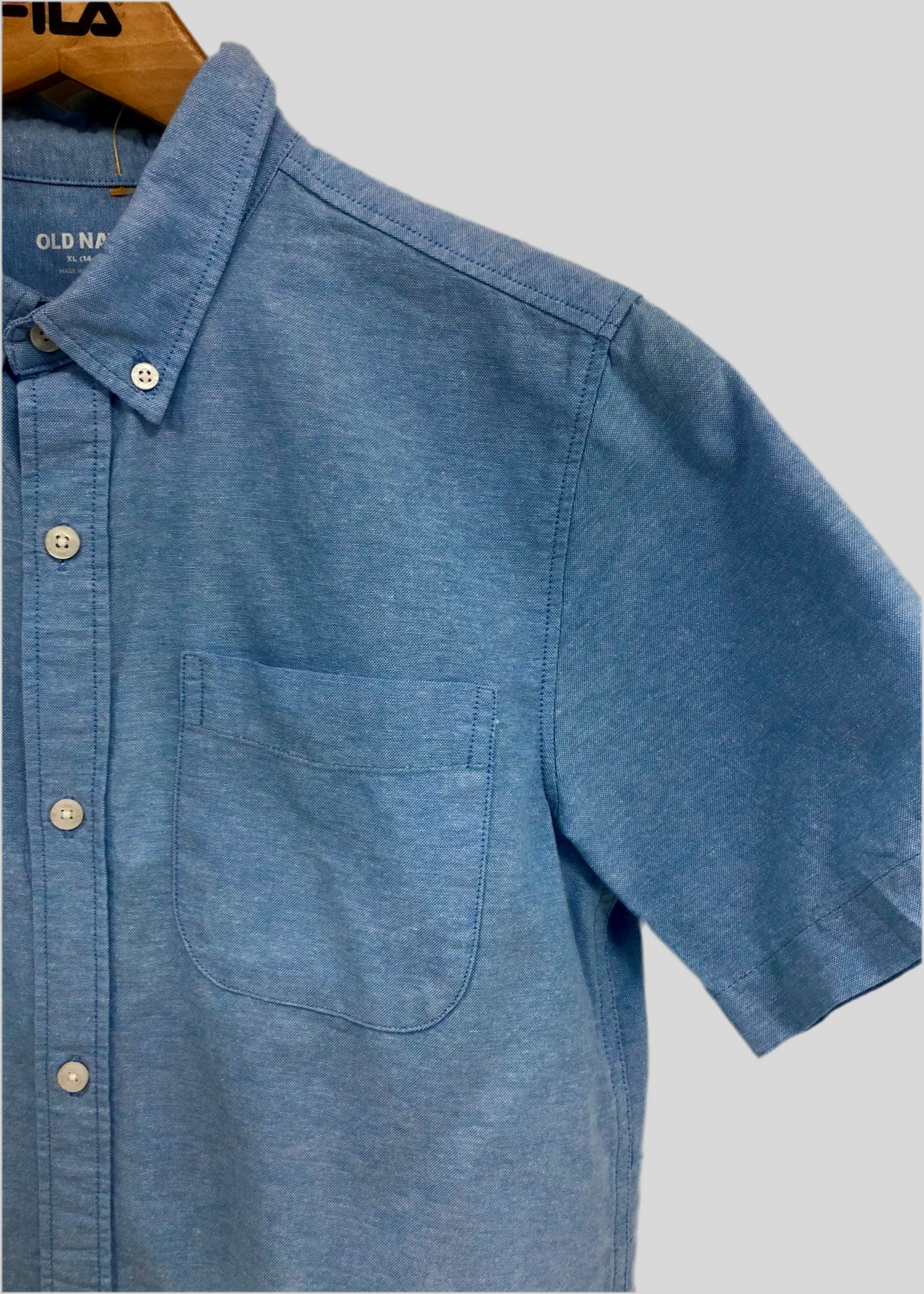Camisa de niño Old Navy 🇺🇸 Oxford color celeste claro Talla XL (14-16) Entalle Regular