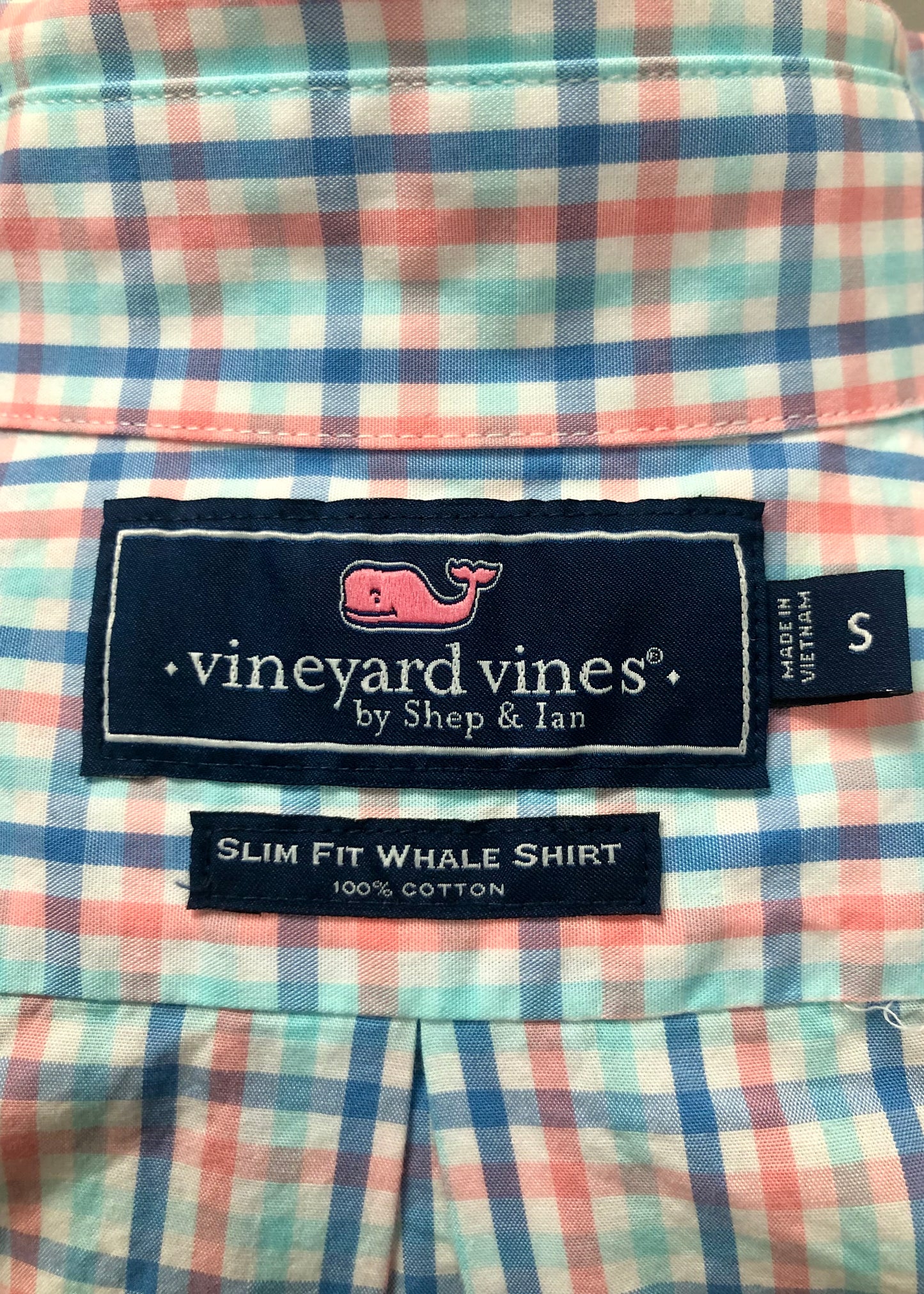 Camisa de botones Vineyard Vines 🐳 color blanco de cuadros en color celeste, azul y rosado Talla S Entalle Slim Fit