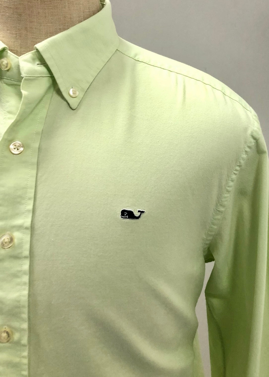 Camisa de botones Vineyard Vines 🐳 color verde claro Talla L Entalle Regular