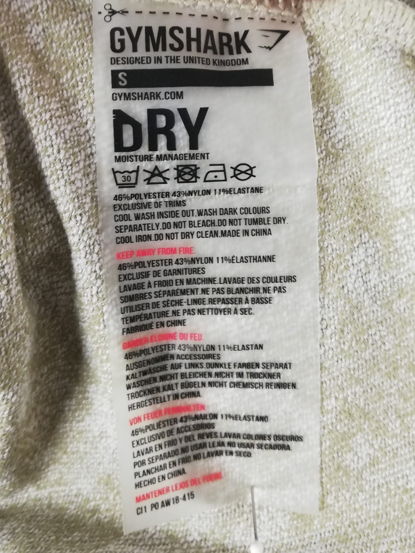 Sueter Jersey de mujer Gymshark color crema 1/2 Zipper Tela performance Talla S