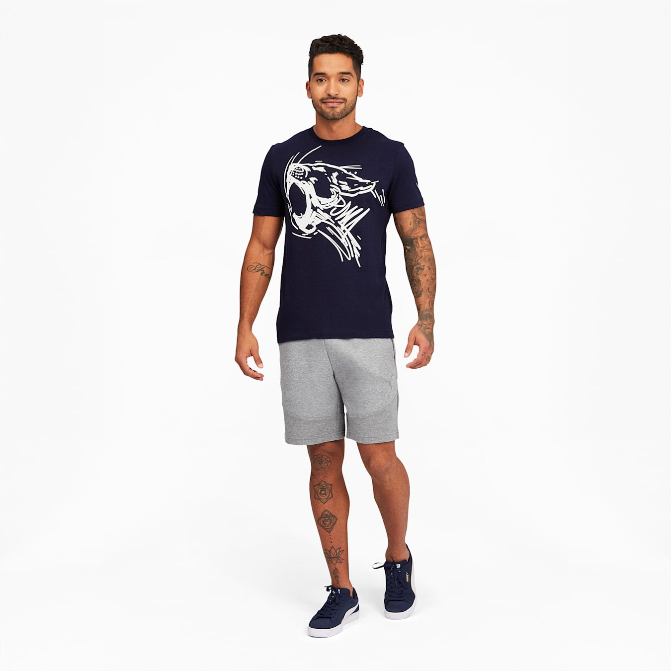 Camiseta cuello redondo Puma 🐆 color azul navy con el logo Puma Head en blanco Talla L