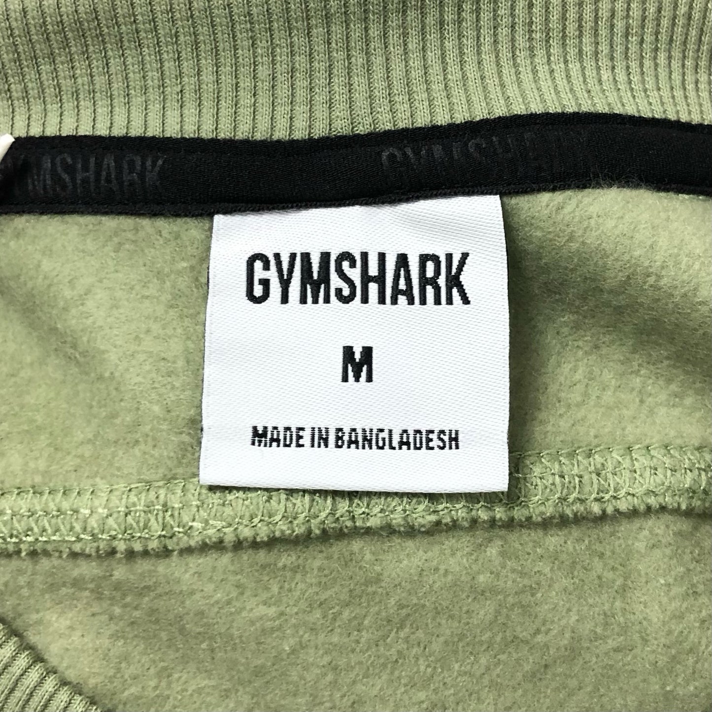 Sueter cuello Redondo Gymshark 🏋🏽 color verde oliva Talla M