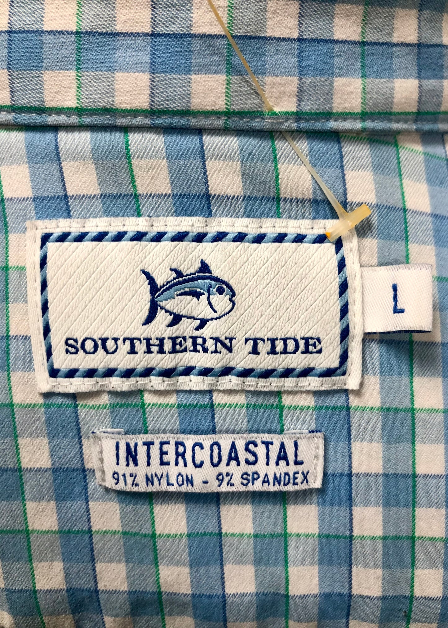 Camisa de botones Southern Tide 🐟 Performance con patron de cuadros en color celeste, verde y blanco Talla L Entalle Regular