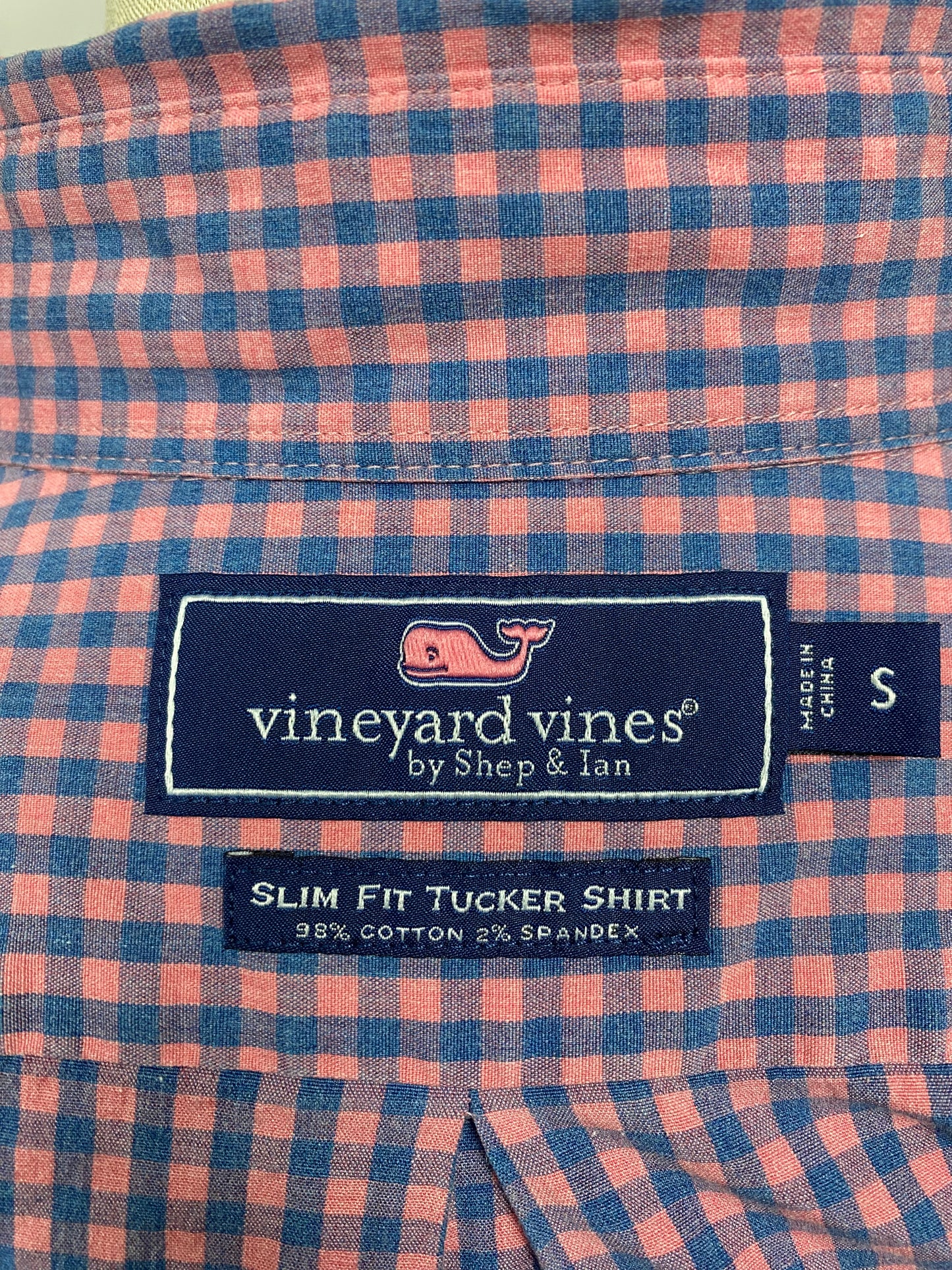 Camisa de botones Vineyard Vines 🐳 de cuadros gingham en color azul y rosado Talla S Entalle Slim Fit