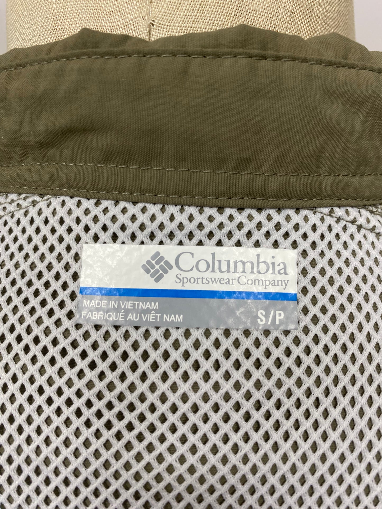 Camisa Columbia 🔹color verde oliva con Omni Shade Manga larga Talla S