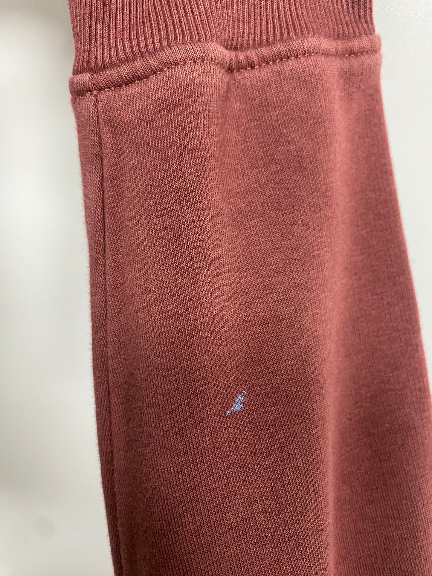 Sudadera Hoodie con capucha Gymshark 🏋🏽 color rojo oscuro Talla S (ver descripción)