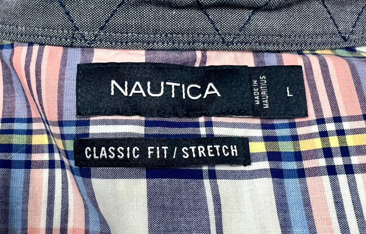 Camisa Nautica ⚓️ color blanco con cuadros en color rosado y azul Talla L Entalle Clásico