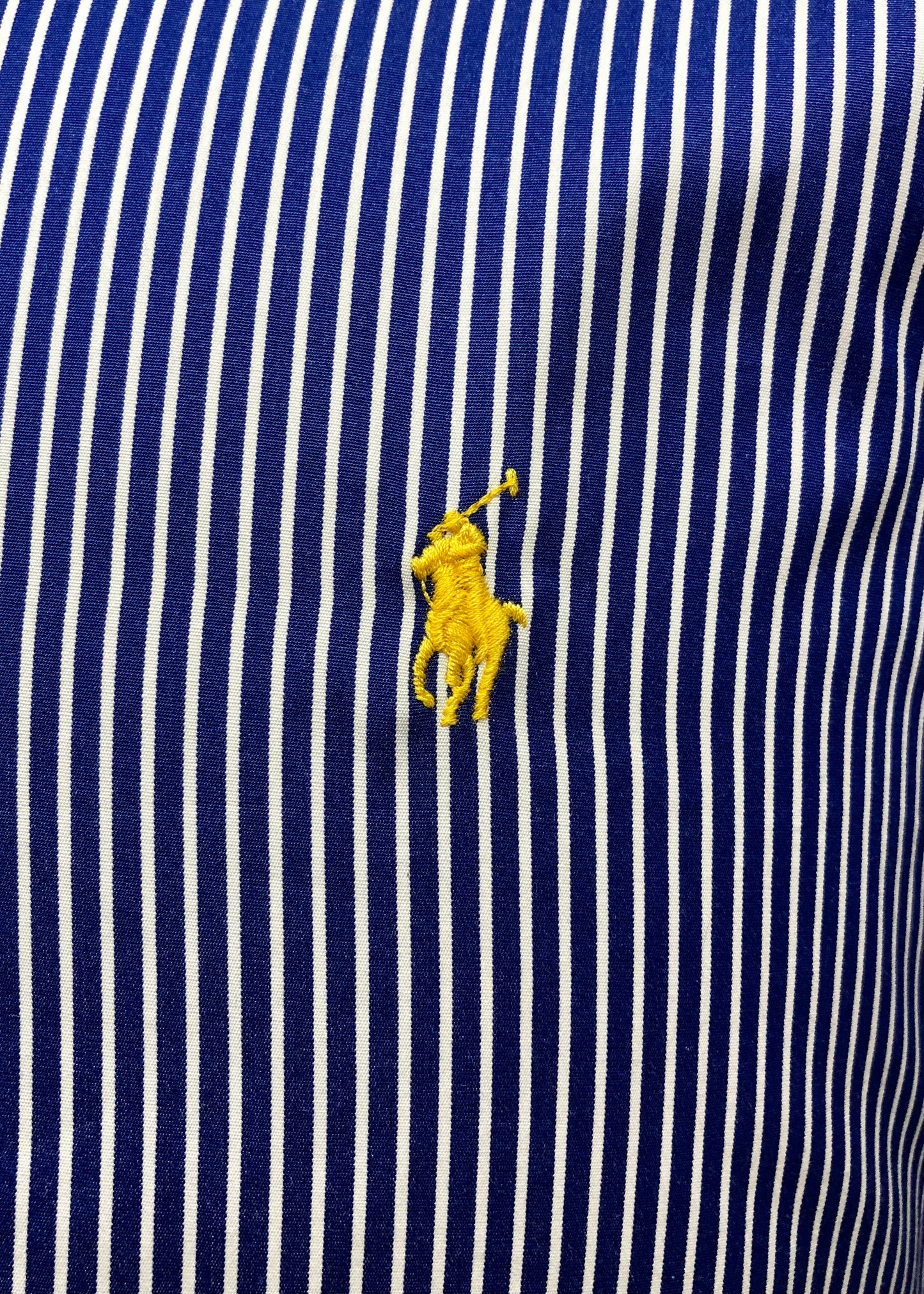 Camisa Polo Ralph Lauren 🏇🏼 con patron de rayas en color azul y blanco Talla XXL Entalle Regular
