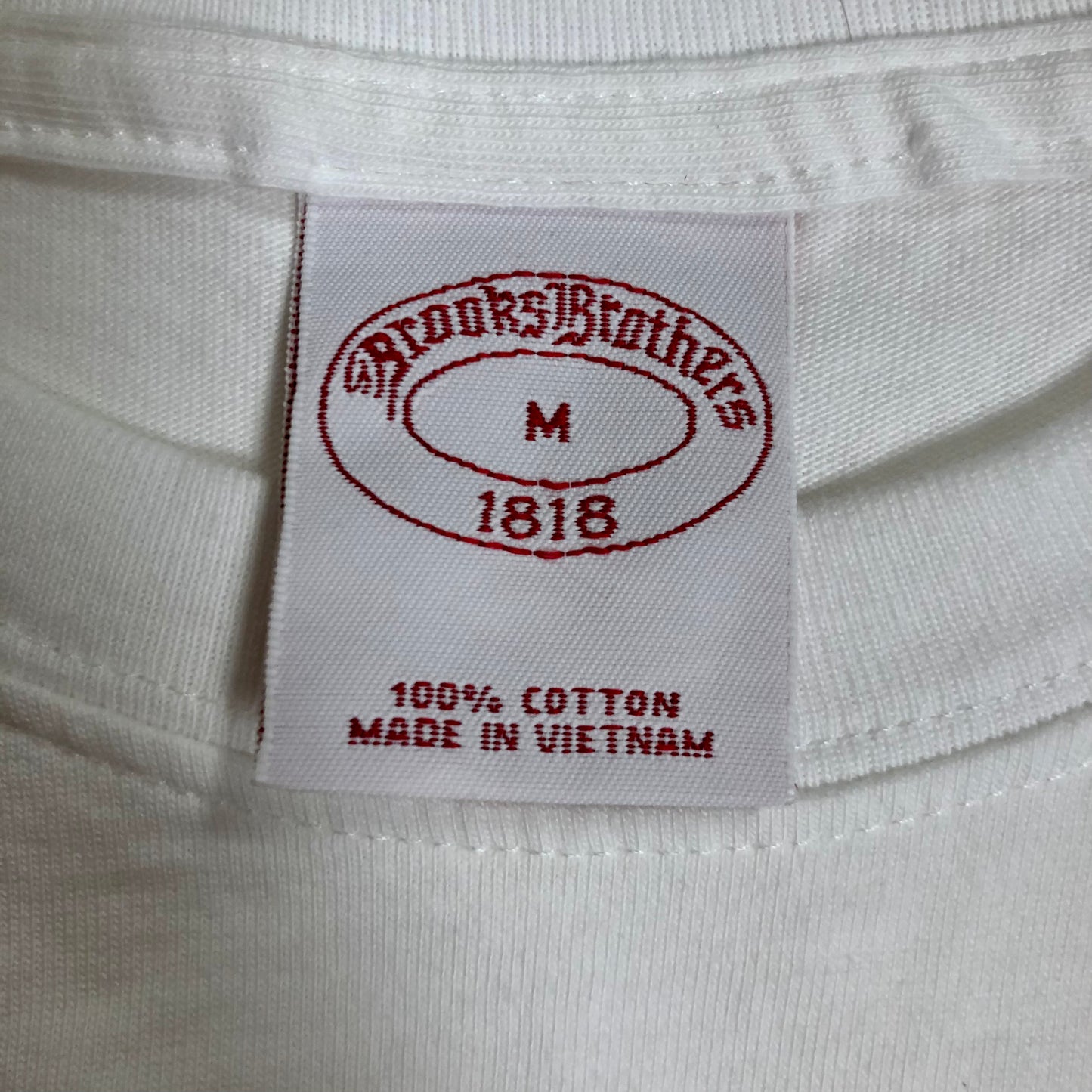 Camiseta cuello redondo Brooks Brothers 🐑 color blanco y logo dorado Talla M y L