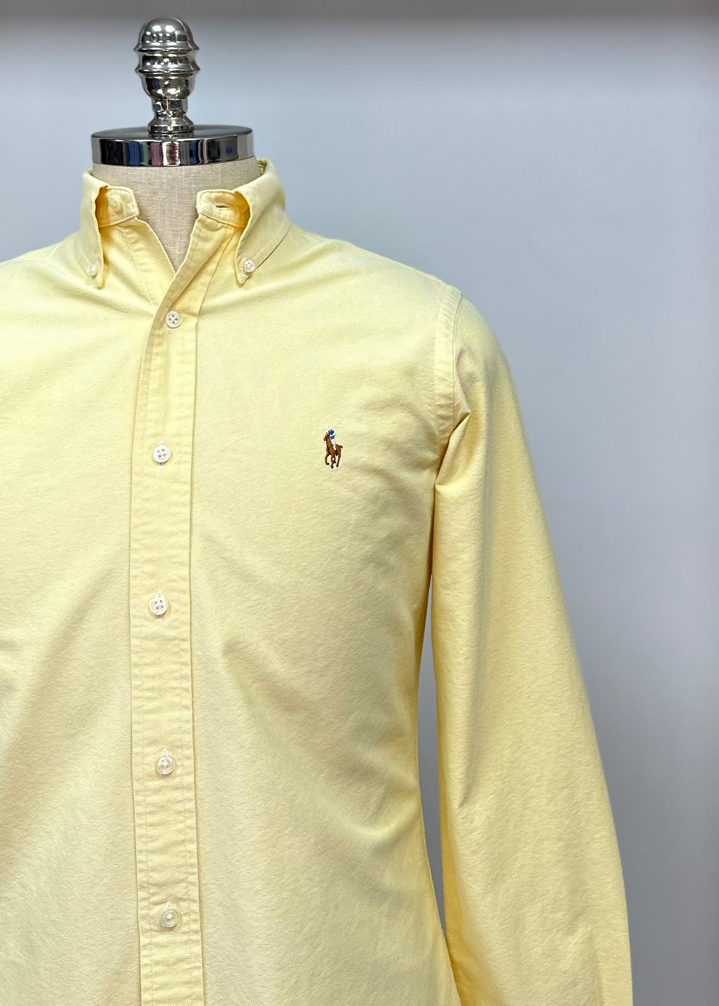 Camisa de botones Polo Ralph Lauren 🏇🏼 Oxford en color amarillo claro Talla M Entalle Regular