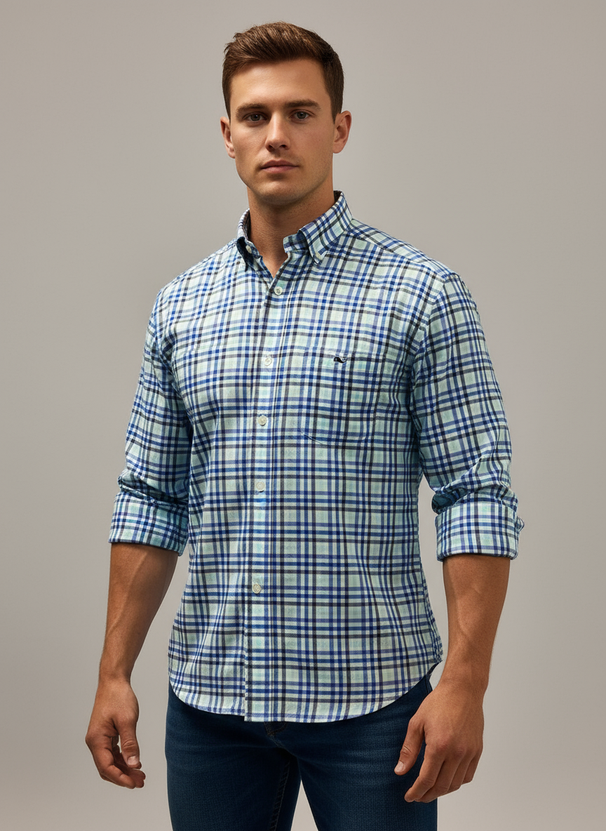 Camisa de botones Vineyard Vines 🐳 color blanco de cuadros en color azul, celeste y negro Talla M Entalle Regular