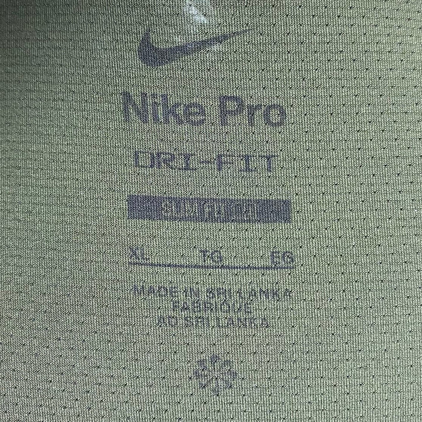 Camiseta de entrenamiento cuello redondo Nike ✔️ color verde oliva manga larga Talla XL