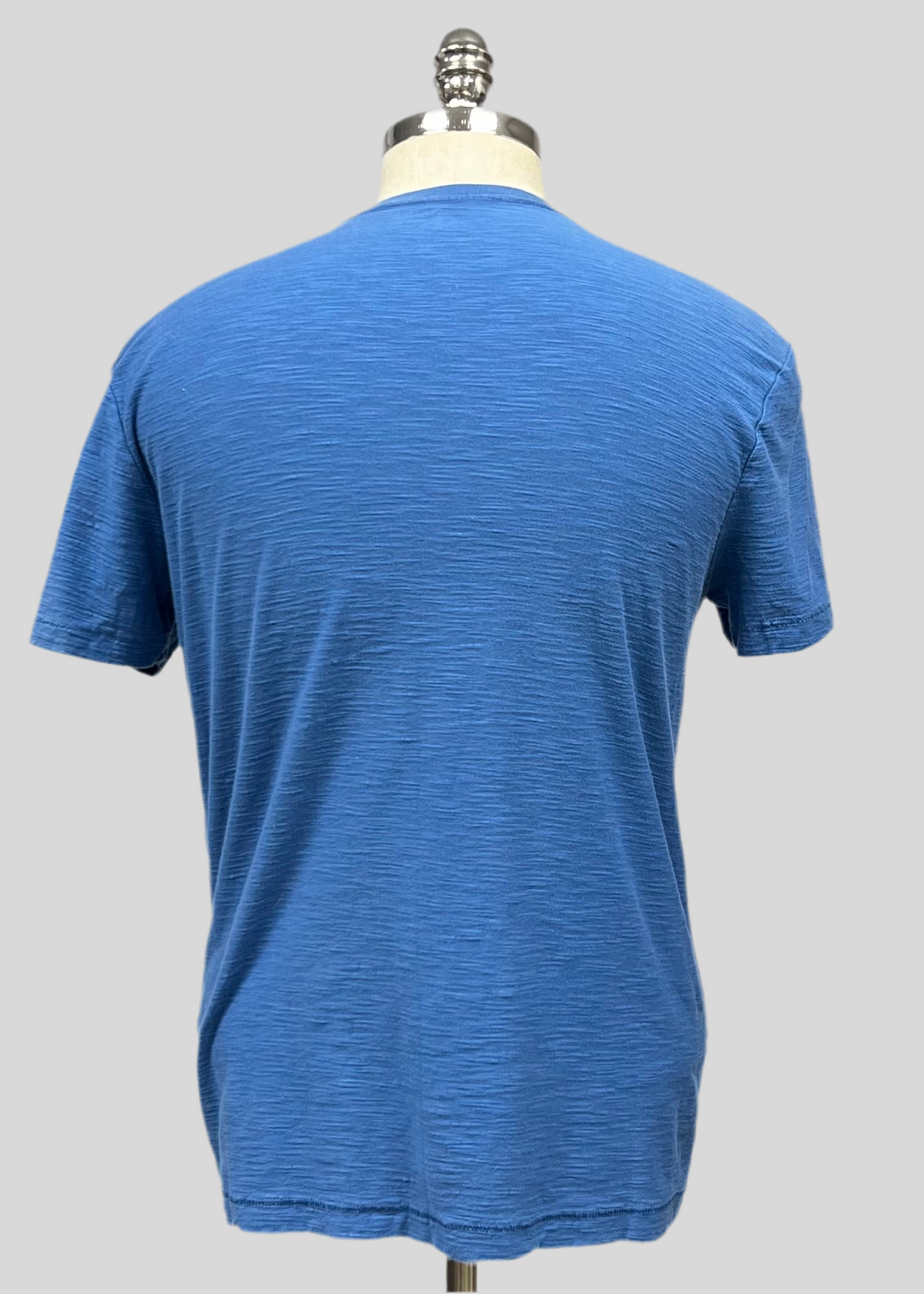 Camiseta cuello V Calvin Klein 🇺🇸 color azul Talla M
