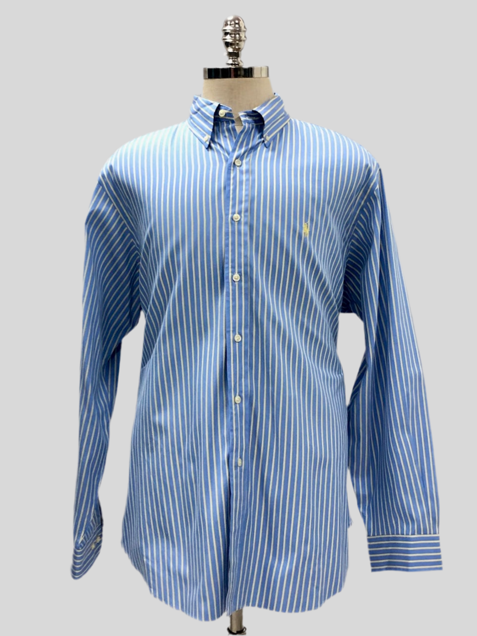 Camisa de botones Polo Ralph Lauren 🏇🏼 color celeste con patron de rayas en color amarillo Talla XL Entalle Clásico